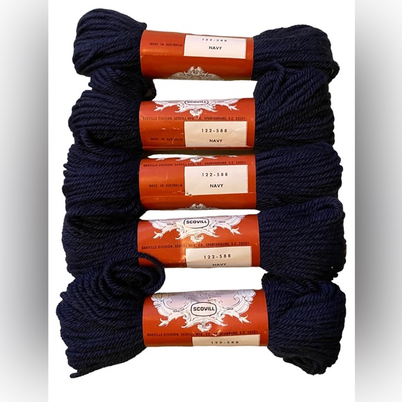 Navy Blue VTG NOS Scovill Dritz Luxury 100% Virgin Wool Needlepoint 4O yds - Picture 2 of 5